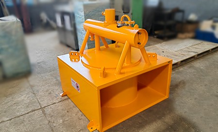 Overband Magnetic Separator for Quarry and Mining Operations。電磁除鐵器廠家，除鐵器廠家，廠家定制電磁除鐵器