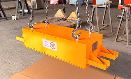 magnetic plate Ferrous tramp metal，選鐵機(jī)，除鐵機(jī)，除鐵設(shè)備，除鐵器設(shè)備生產(chǎn)廠家，除鐵器設(shè)備，除鐵器，強(qiáng)力磁鐵，永磁除鐵器廠家，自卸式永磁除鐵器。